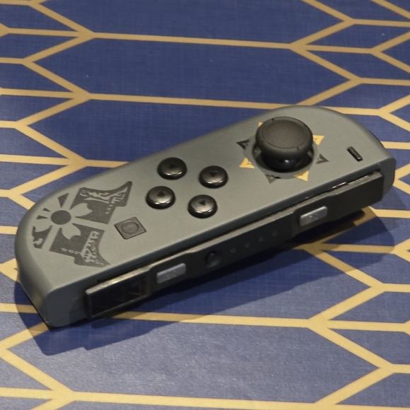Nintendo Switch Left Joycon Monster Hunter - Excellent Condition - Picture 10 of 11